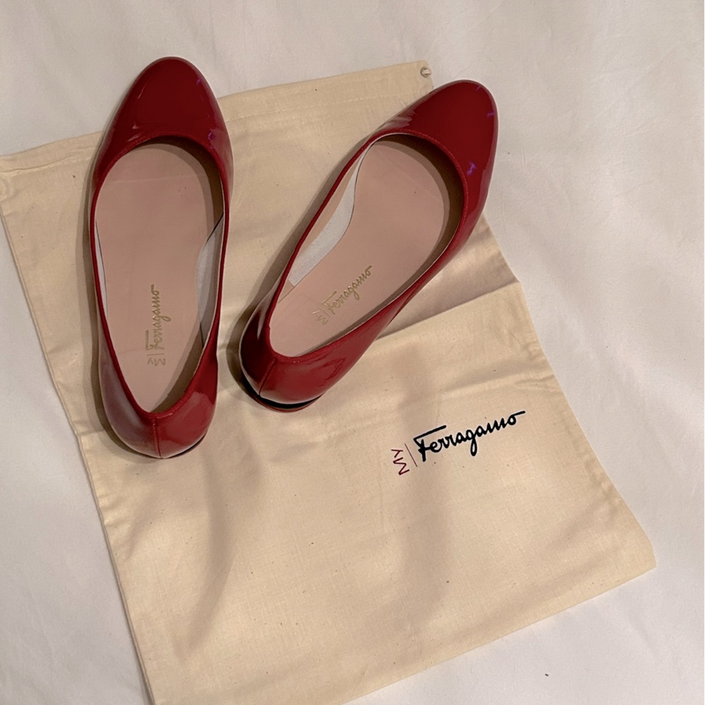 Salvatore Ferragamo red patent leather ballet flats!